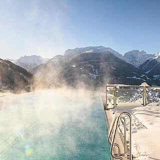 Beheizter Skypool im Winter